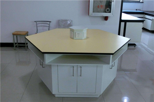 多媒體試驗(yàn)臺-01